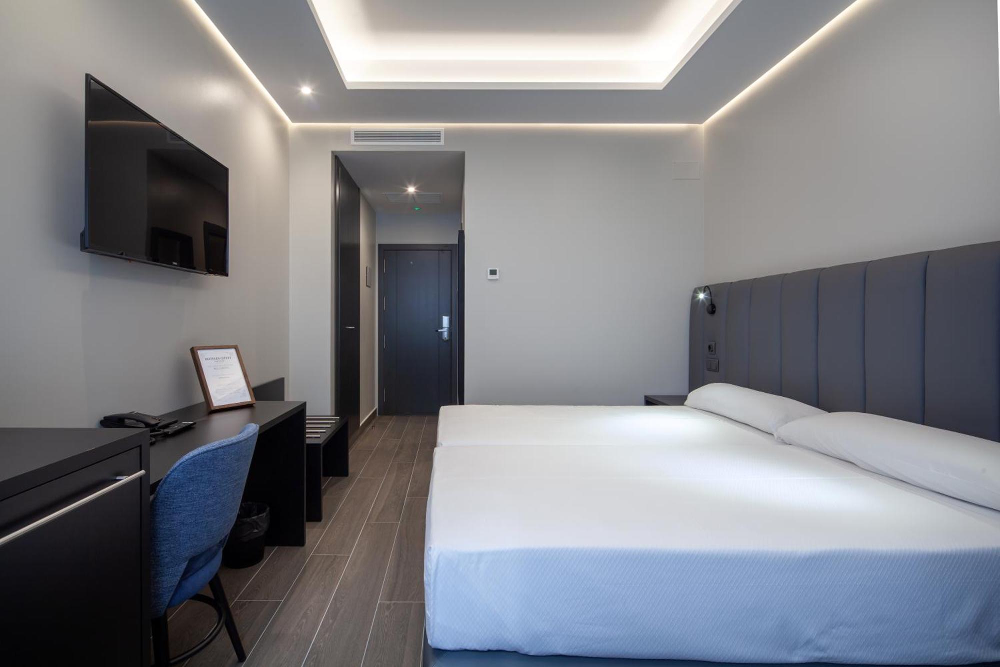 Leflet Sanlucar Hotel Sanlúcar la Mayor Buitenkant foto
